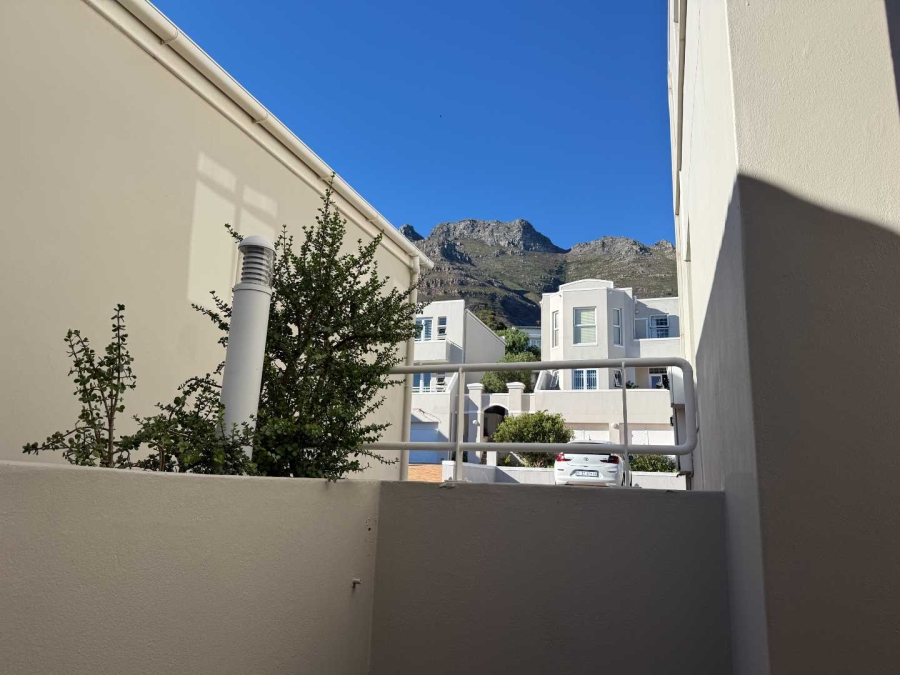 To Let 2 Bedroom Property for Rent in Devils Peak Western Cape